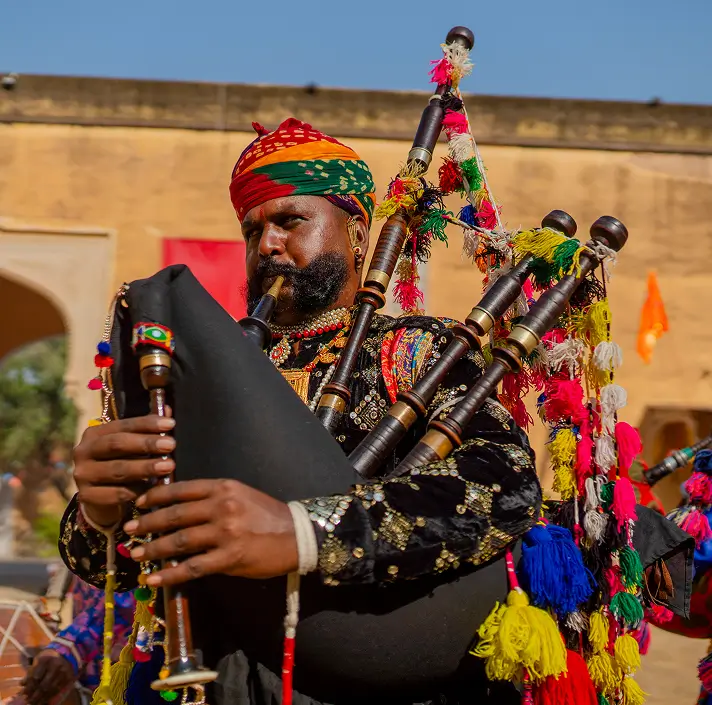 Bagpiper & Dhol
