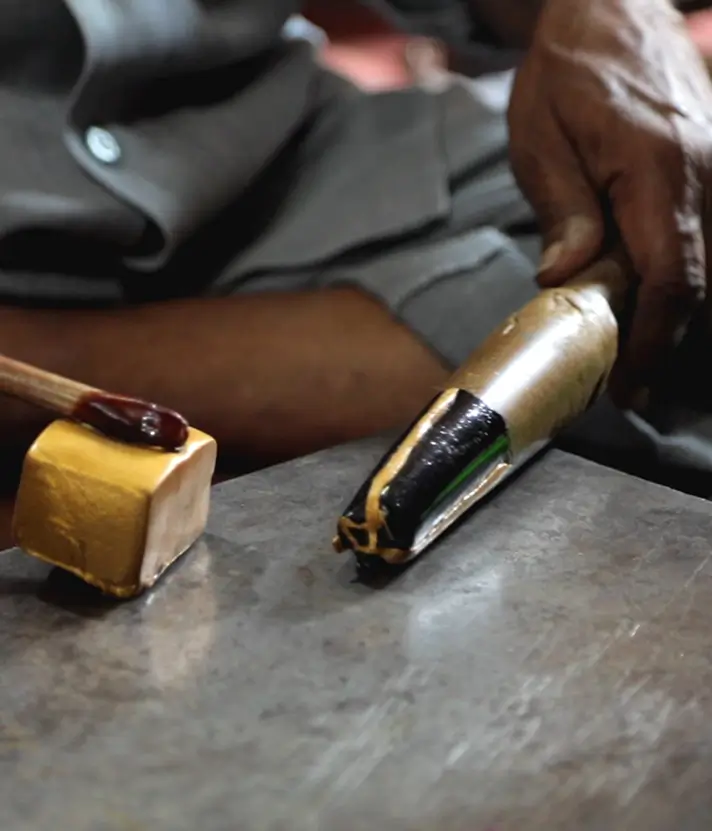 Lac Bangle Making